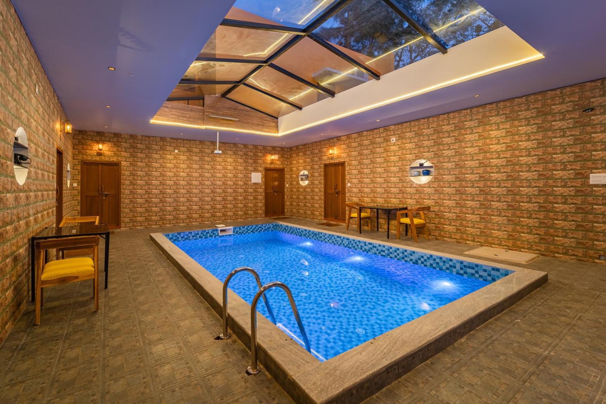 Teak Leaf Gateway Villa With Swimming Pool Indoor Games Kalapettai ภายนอก รูปภาพ