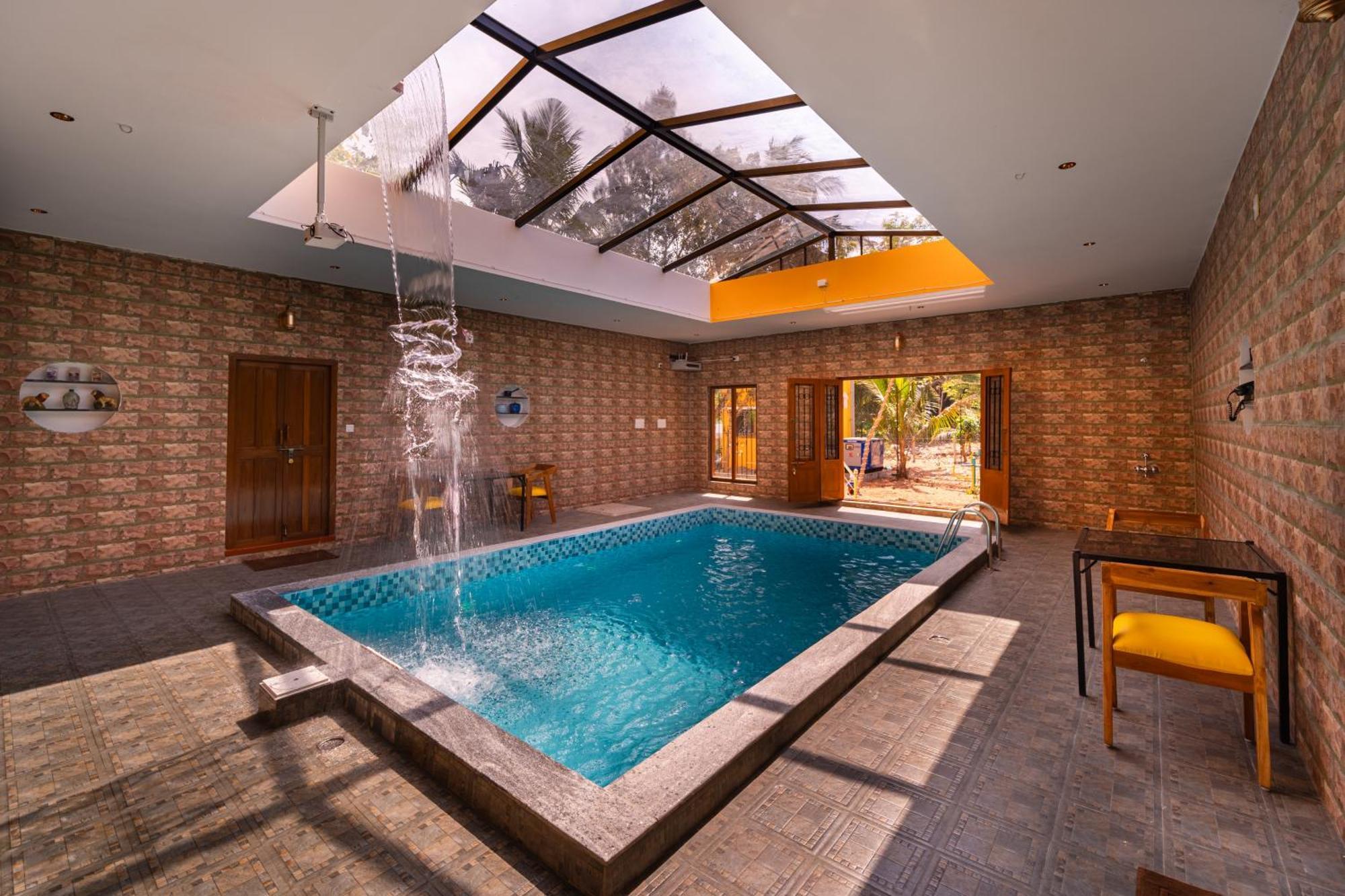 Teak Leaf Gateway Villa With Swimming Pool Indoor Games Kalapettai ภายนอก รูปภาพ