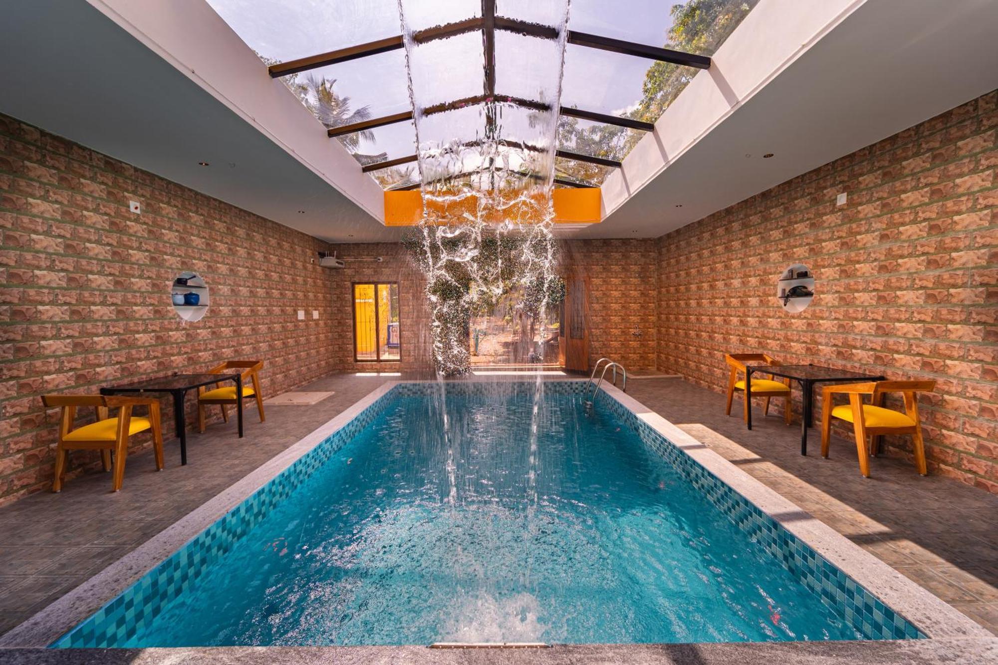 Teak Leaf Gateway Villa With Swimming Pool Indoor Games Kalapettai ภายนอก รูปภาพ