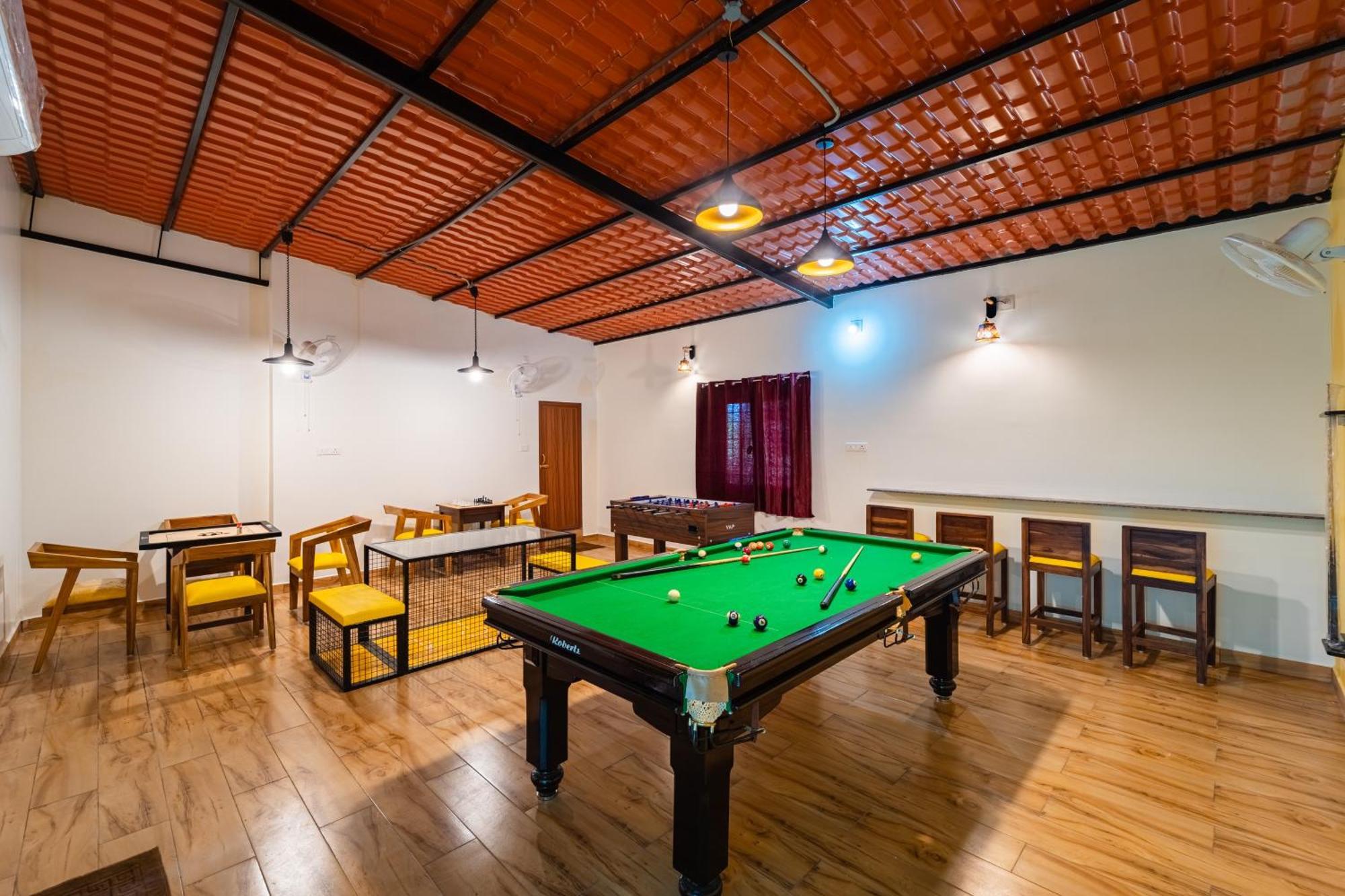 Teak Leaf Gateway Villa With Swimming Pool Indoor Games Kalapettai ภายนอก รูปภาพ
